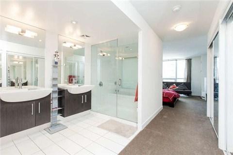 833 - 8 Telegram Mews, Condo with 2 bedrooms, 3 bathrooms and 1 parking in Toronto ON | Image 6