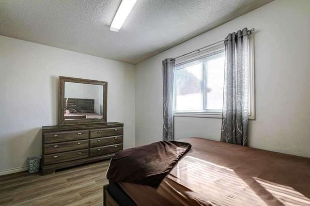 99 Sufi Cres, House attached with 3 bedrooms, 5 bathrooms and 2 parking in Toronto ON | Image 8