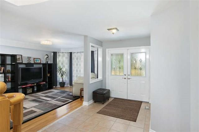 75 Wrendale Cres, House detached with 5 bedrooms, 4 bathrooms and 4 parking in Georgina ON | Image 2