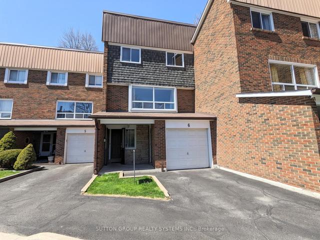 6 - 3065 Lenester Dr, Townhouse with 3 bedrooms, 2 bathrooms and 2 parking in Mississauga ON | Image 1