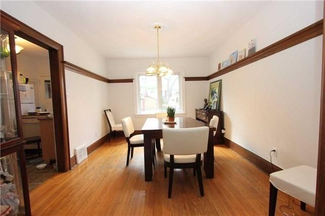 upper - 330 Runnymede Rd, House detached with 3 bedrooms, 1 bathrooms and 1 parking in Toronto ON | Image 7