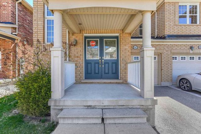 692 Ambroise Cres, House semidetached with 4 bedrooms, 4 bathrooms and 2 parking in Milton ON | Image 21