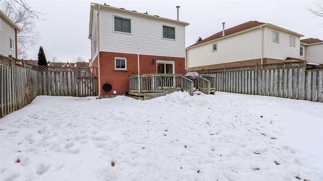 210 Kozlov St, House detached with 3 bedrooms, 2 bathrooms and 4 parking in Barrie ON | Image 19