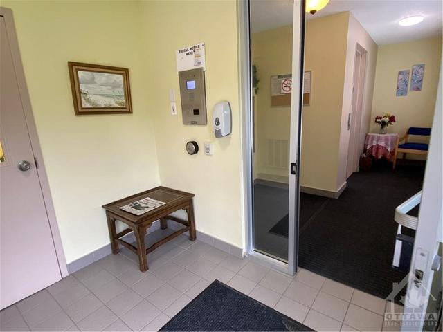 20 - 6 Charlotte Place, Condo with 2 bedrooms, 1 bathrooms and 1 parking in Brockville ON | Image 16