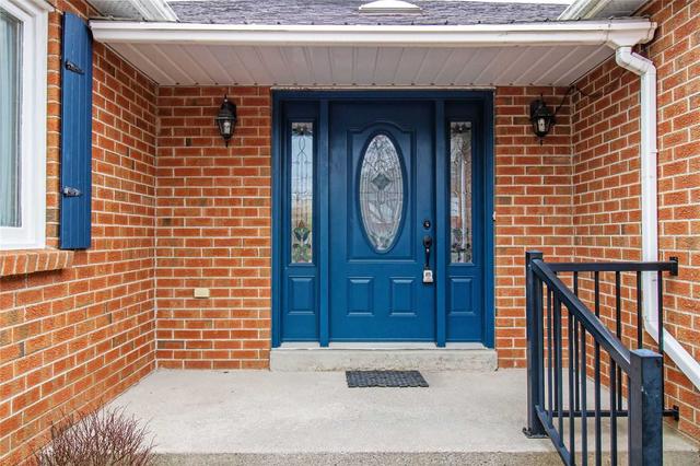 17 Valleycrest Dr, House detached with 2 bedrooms, 3 bathrooms and 6 parking in Clarington ON | Image 38