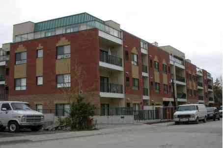 114 - 33 Wallace St, Condo with 2 bedrooms, 2 bathrooms and 1 parking in Vaughan ON | Image 1