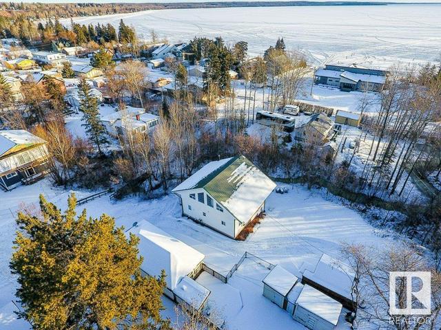 117 5 St, House detached with 3 bedrooms, 4 bathrooms and null parking in Seba Beach AB | Image 64