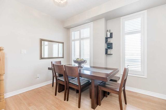 8 - 9621 Jane St, Townhouse with 2 bedrooms, 2 bathrooms and 1 parking in Vaughan ON | Image 8