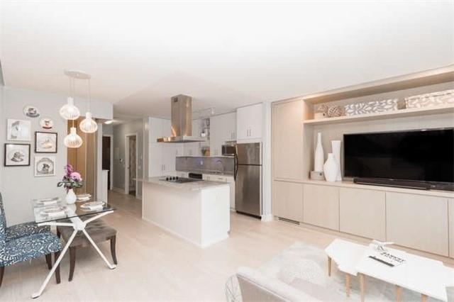 Th 109 - 116 George St, Townhouse with 2 bedrooms, 2 bathrooms and 2 parking in Toronto ON | Image 2