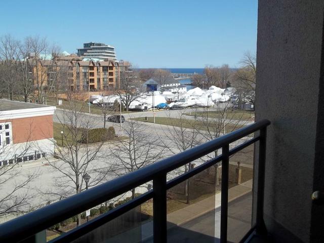 419 - 2511 Lakeshore Rd W, Condo with 2 bedrooms, 1 bathrooms and null parking in Oakville ON | Image 4