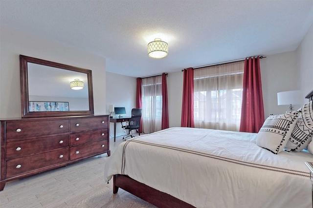 45 Armitage Cres, House detached with 4 bedrooms, 3 bathrooms and 2 parking in Ajax ON | Image 3