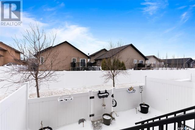 127 Plains Circle, House attached with 3 bedrooms, 3 bathrooms and null parking in Pilot Butte SK | Image 33