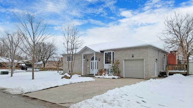 201 Bryan Crt, House detached with 2 bedrooms, 3 bathrooms and 3 parking in Collingwood ON | Image 12