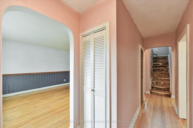 40 Holland Ave, House detached with 3 bedrooms, 2 bathrooms and 2 parking in Toronto ON | Image 28