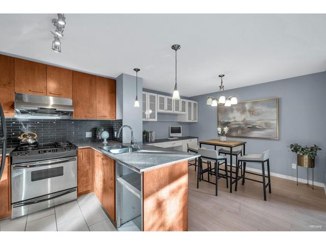 212 - 8480 Granville Avenue, Condo with 2 bedrooms, 2 bathrooms and 1 parking in Richmond BC | Card Image