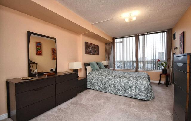 1109 - 7250 Yonge St, Condo with 2 bedrooms, 2 bathrooms and 2 parking in Vaughan ON | Image 13