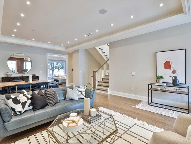 438 Broadway Ave, House detached with 4 bedrooms, 6 bathrooms and 3 parking in Toronto ON | Image 12