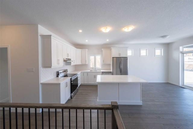 26 Edgar Pl, House detached with 2 bedrooms, 2 bathrooms and 6 parking in Brant ON | Image 38