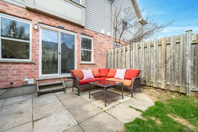 34 Brookfield Cres, House attached with 3 bedrooms, 4 bathrooms and 2 parking in Kitchener ON | Image 28