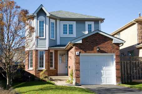 4 Teddington Cres, House detached with 3 bedrooms, 3 bathrooms and 3 parking in Whitby ON | Image 1