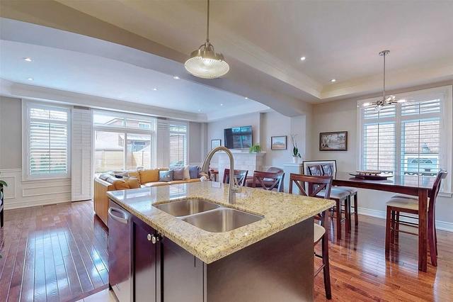 20b Lunness Rd, House semidetached with 4 bedrooms, 4 bathrooms and 3 parking in Toronto ON | Image 2