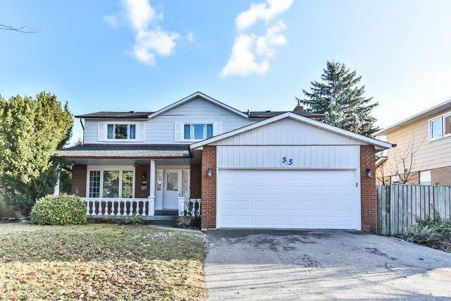 35 Hamilton Hall Dr, House detached with 4 bedrooms, 4 bathrooms and 4 parking in Markham ON | Image 1