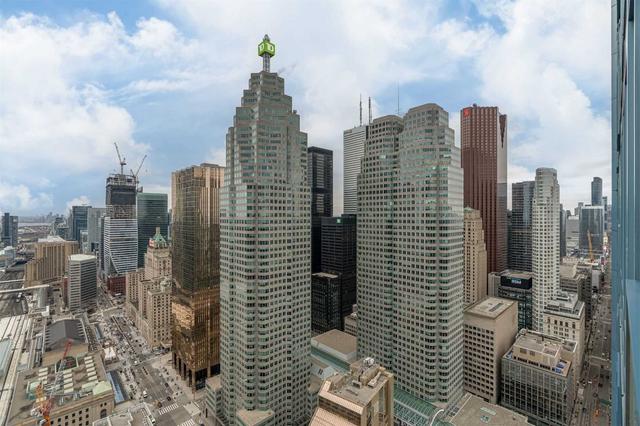 4602 - 8 The Esplanade, Condo with 2 bedrooms, 2 bathrooms and 1 parking in Toronto ON | Image 32