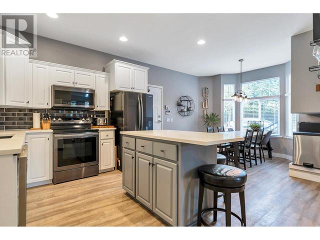 1 - 11495 Cottonwood Drive, House detached with 3 bedrooms, 4 bathrooms and 2 parking in Maple Ridge BC | Image 13