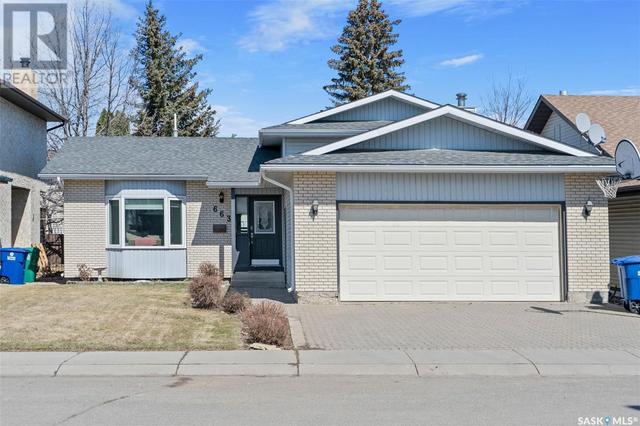 663 Brightsand Crescent, House detached with 4 bedrooms, 3 bathrooms and null parking in Saskatoon SK | Image 1