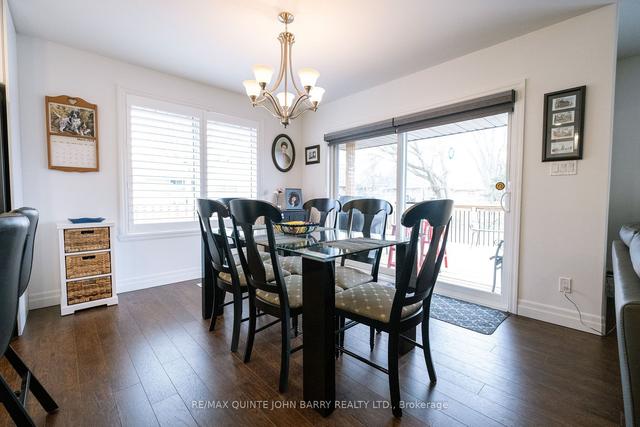 22 Chelford Cres, House detached with 2 bedrooms, 3 bathrooms and 6 parking in Belleville ON | Image 3