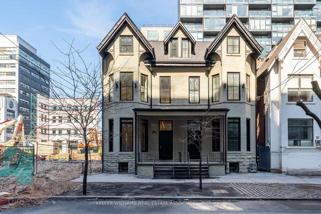 54 Stewart St, House semidetached with 5 bedrooms, 5 bathrooms and 0 parking in Toronto ON | Image 1