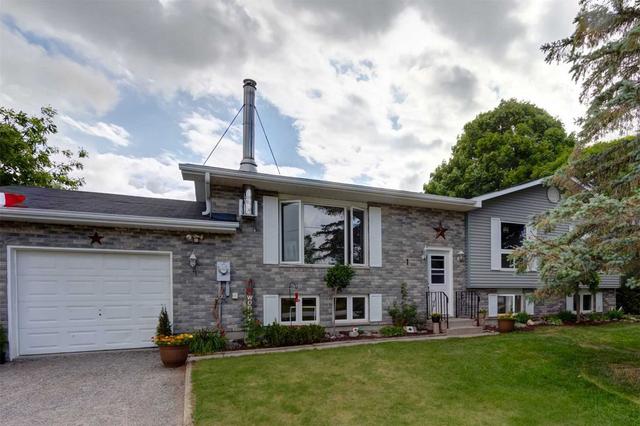 1 English Rd, House detached with 3 bedrooms, 2 bathrooms and 7 parking in Kawartha Lakes ON | Image 1