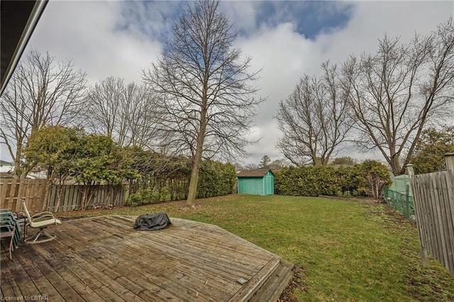 17 Harrow Court, House detached with 3 bedrooms, 2 bathrooms and 6 parking in London ON | Image 31