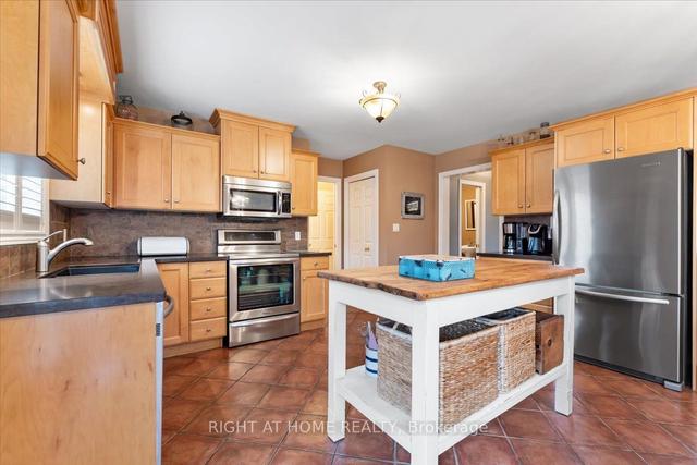 56 Mccaffery Cres, House detached with 3 bedrooms, 4 bathrooms and 6 parking in St. Catharines ON | Image 10