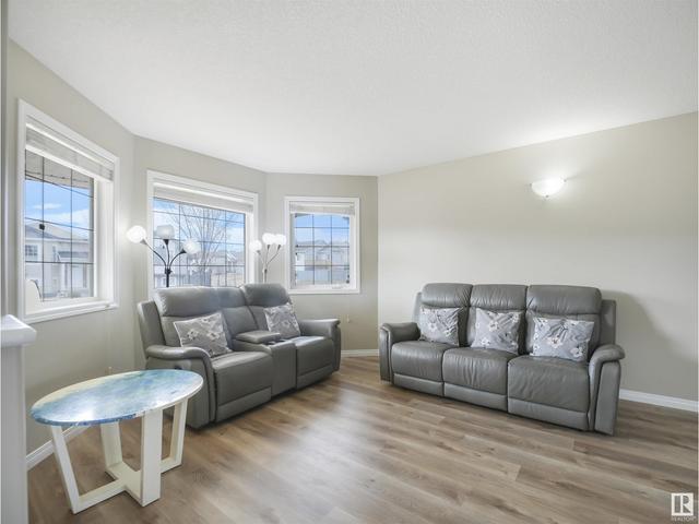 106 Brintnell Bv Nw, House detached with 3 bedrooms, 2 bathrooms and null parking in Edmonton AB | Image 4