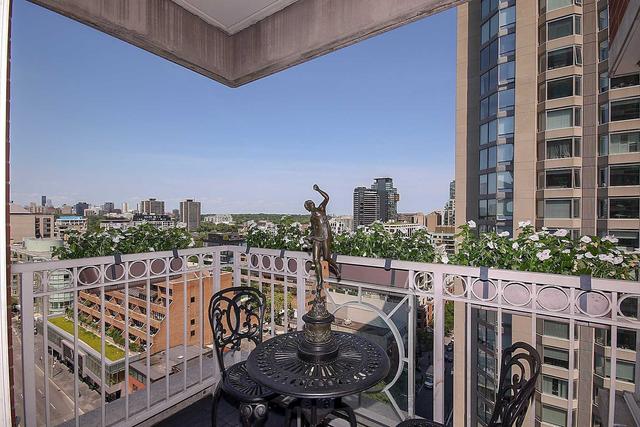 1502 - 38 Avenue Rd, Condo with 2 bedrooms, 2 bathrooms and 2 parking in Toronto ON | Image 4