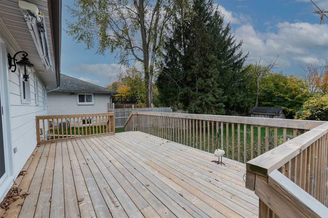 4 Anne St, House detached with 2 bedrooms, 2 bathrooms and 7 parking in Penetanguishene ON | Image 10