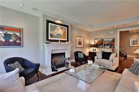 th16 - 20 Burkebrook Pl, Townhouse with 3 bedrooms, 4 bathrooms and 2 parking in Toronto ON | Image 7