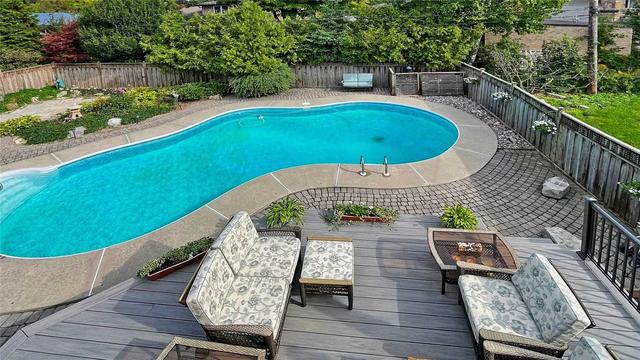 27 Regency Sq, House detached with 4 bedrooms, 3 bathrooms and 5 parking in Toronto ON | Image 30
