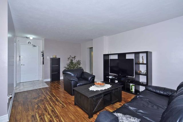 409 - 2245 Eglinton Ave E, Condo with 2 bedrooms, 1 bathrooms and 1 parking in Toronto ON | Image 6
