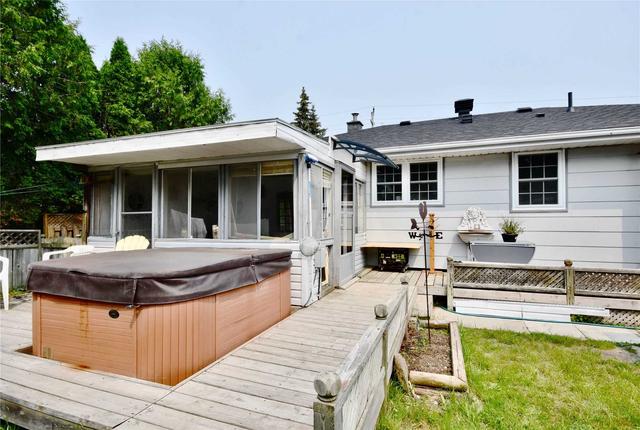 2263 Victoria St, House detached with 3 bedrooms, 1 bathrooms and 8 parking in Innisfil ON | Image 18