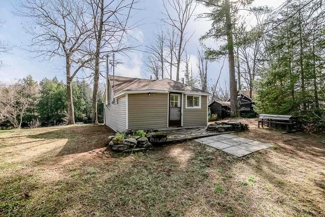 16 Baker Lane, House detached with 1 bedrooms, 1 bathrooms and 2 parking in Kawartha Lakes ON | Image 1