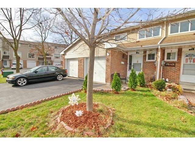 14 - 14 Enmount Dr, Townhouse with 3 bedrooms, 2 bathrooms and 2 parking in Brampton ON | Image 24