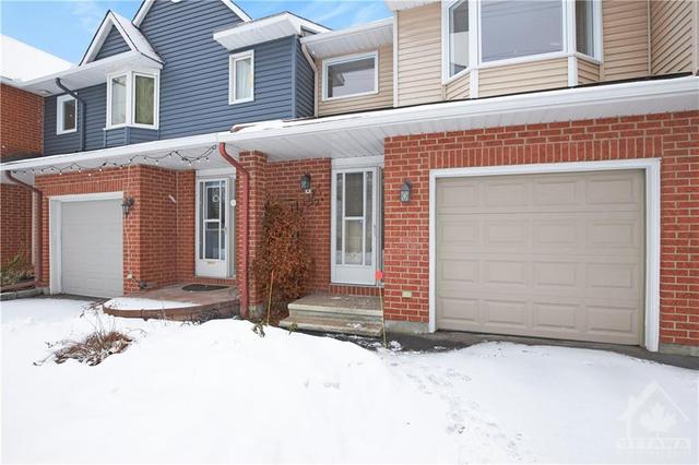 152 Presland Road, Townhouse with 3 bedrooms, 2 bathrooms and 3 parking in Ottawa ON | Image 26