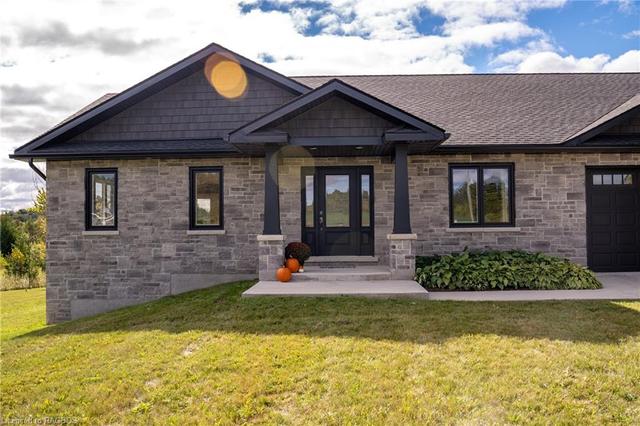 301546 Concession 2 Sdr, House detached with 4 bedrooms, 3 bathrooms and 12 parking in West Grey ON | Image 3