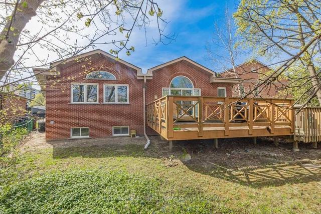 144 Shelborne Ave, House detached with 3 bedrooms, 4 bathrooms and 6 parking in Toronto ON | Image 26