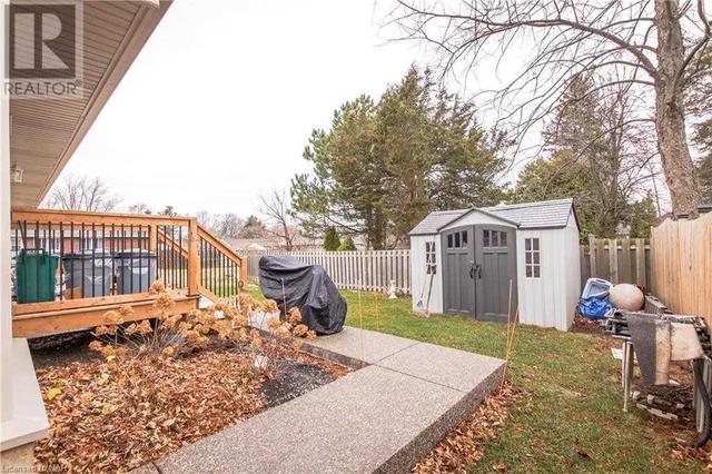 7631 Wayne St, House detached with 3 bedrooms, 1 bathrooms and 4 parking in Niagara Falls ON | Image 2