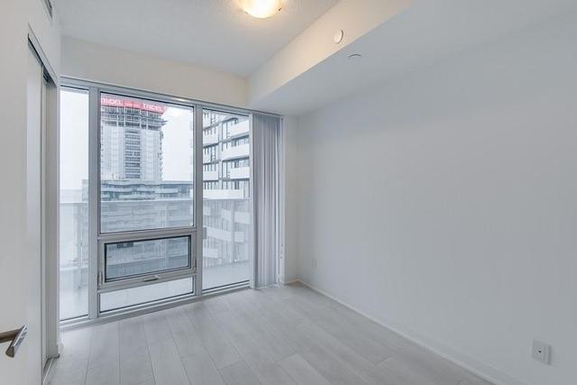 5210 - 88 Harbour St, Condo with 3 bedrooms, 2 bathrooms and 1 parking in Toronto ON | Image 14