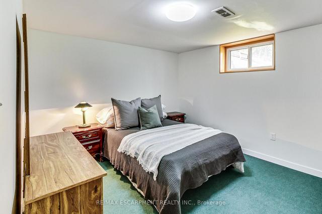 202 West 18th St, House detached with 2 bedrooms, 1 bathrooms and 4 parking in Hamilton ON | Image 18