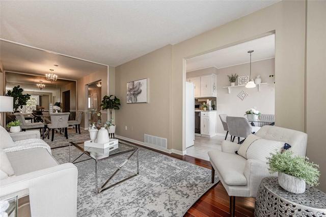 14 - 3360 Council Ring Rd, Townhouse with 3 bedrooms, 3 bathrooms and 2 parking in Mississauga ON | Image 3